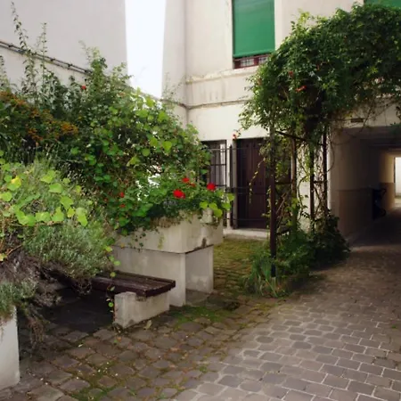 Apartment De Sevres - 2 Adults